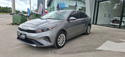 2022 Kia Forte 2.0 L At