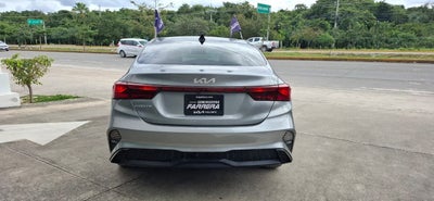 2022 Kia Forte 2.0 L At