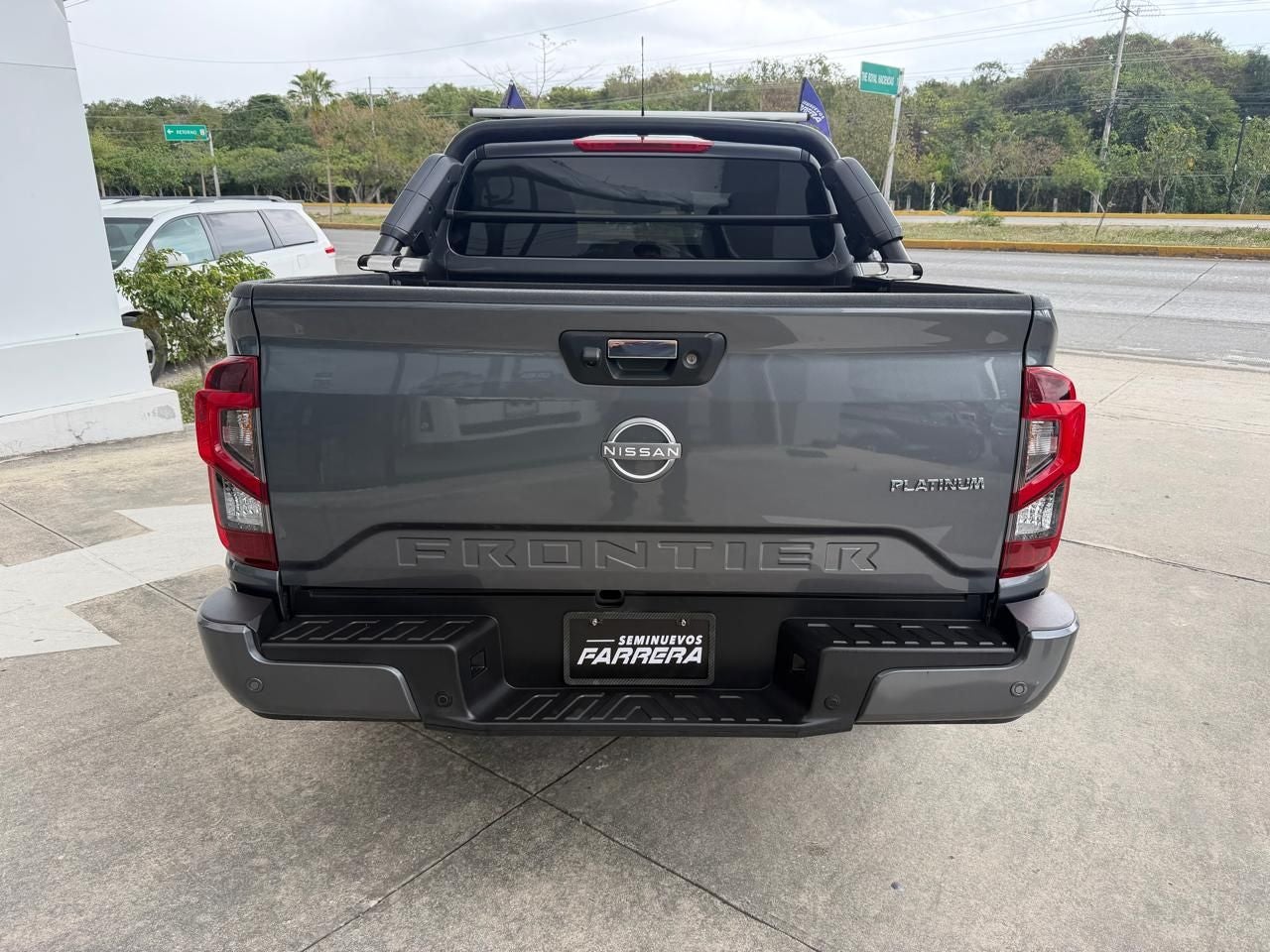 2023 Nissan Frontier 2.5 Le Platinum At