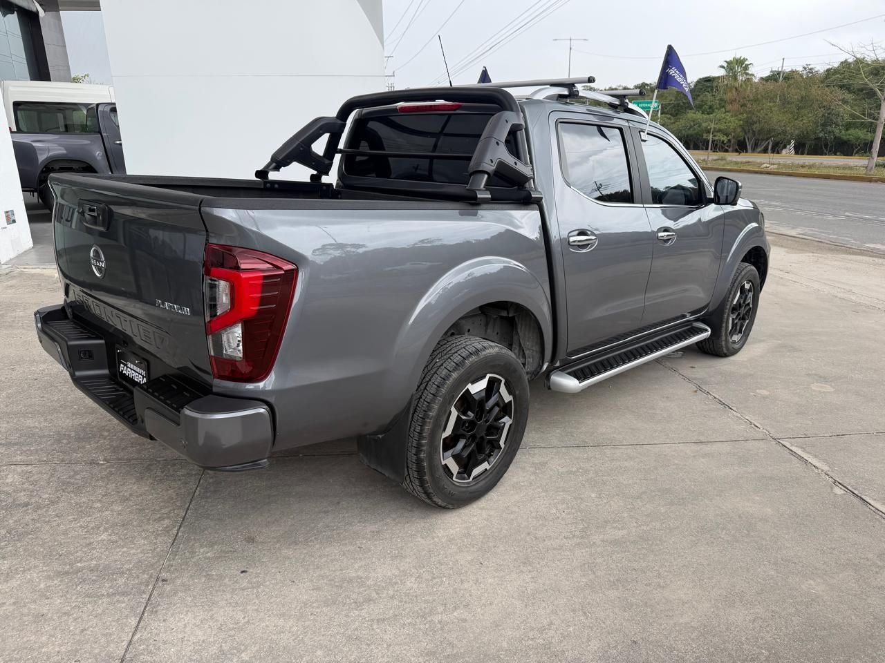 2023 Nissan Frontier 2.5 Le Platinum At