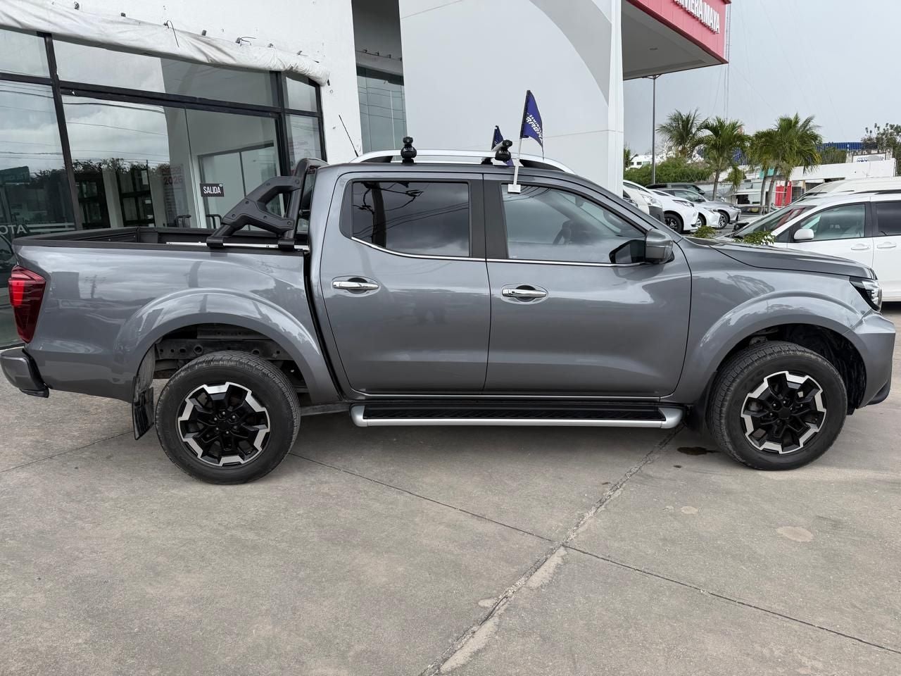 2023 Nissan Frontier 2.5 Le Platinum At