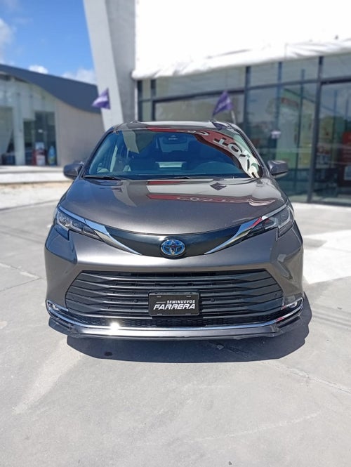 2022 Toyota Sienna 2.5 Xle Piel Hibrido At