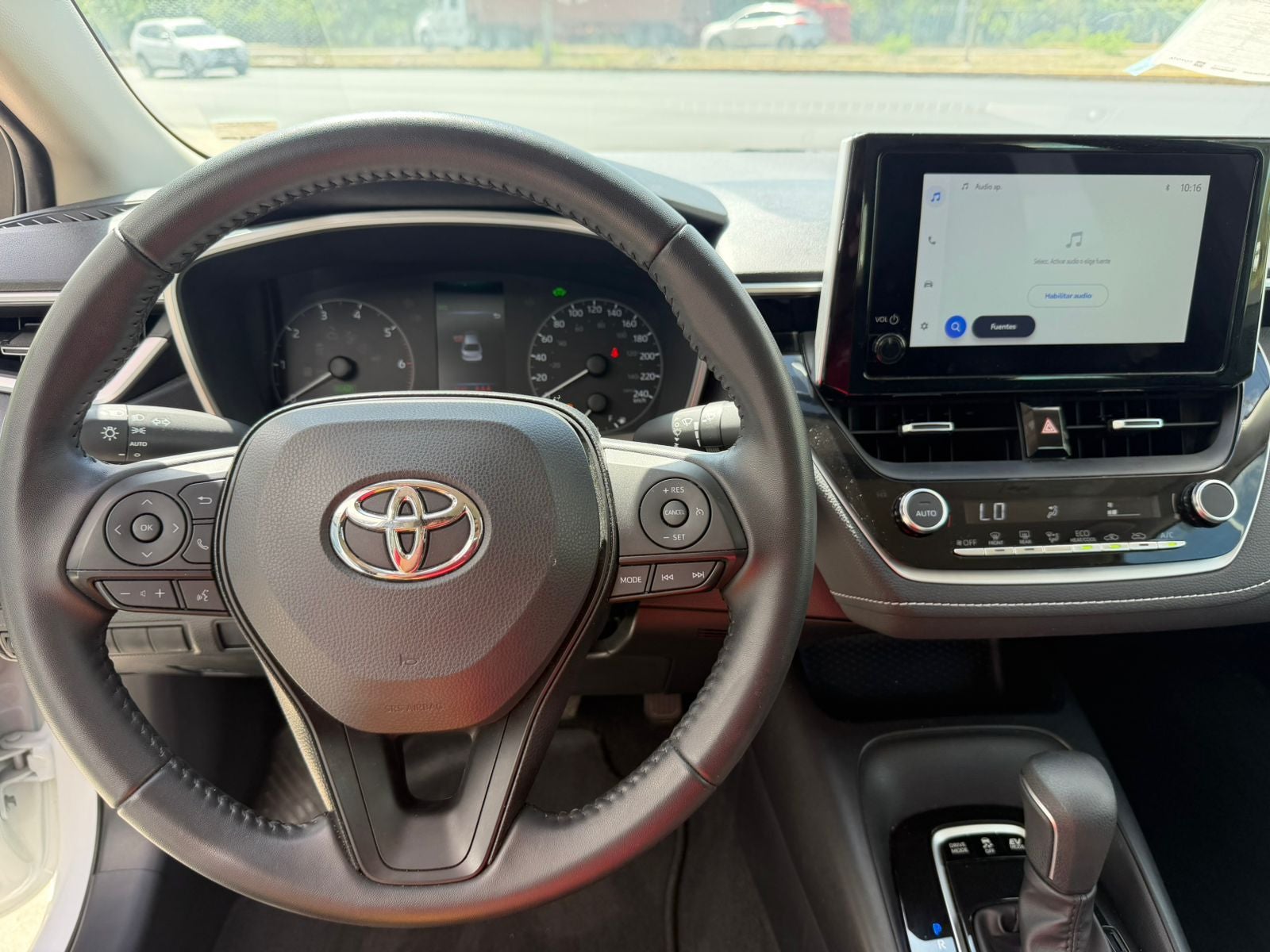 2025 Toyota Corolla 1.8 Le Hybrid At
