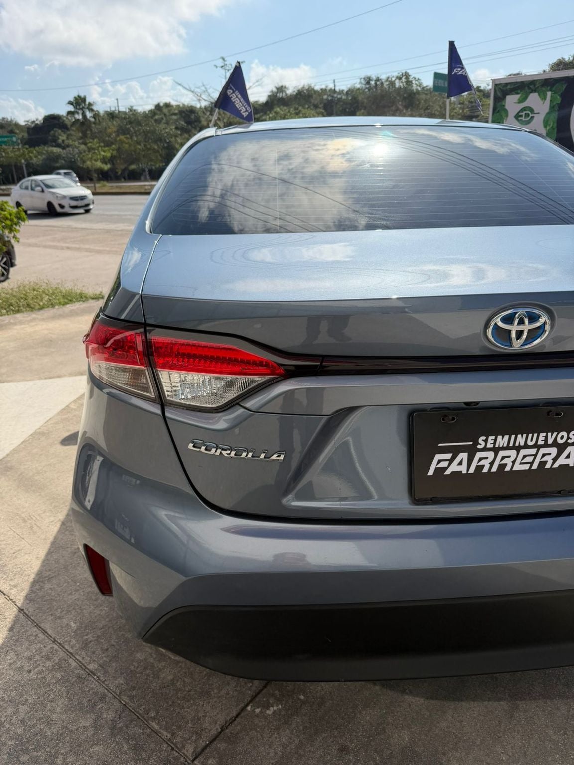 2024 Toyota Corolla 1.8 Le Hybrid At