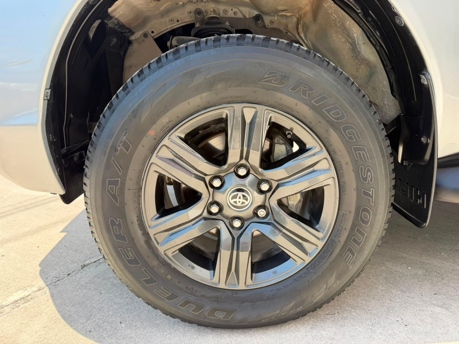 2024 Toyota Hilux 2.7 Doble Cabina Sr Mt