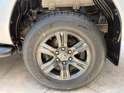 2024 Toyota Hilux 2.7 Doble Cabina Sr Mt