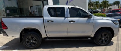 2024 Toyota Hilux 2.7 Doble Cabina Sr Mt