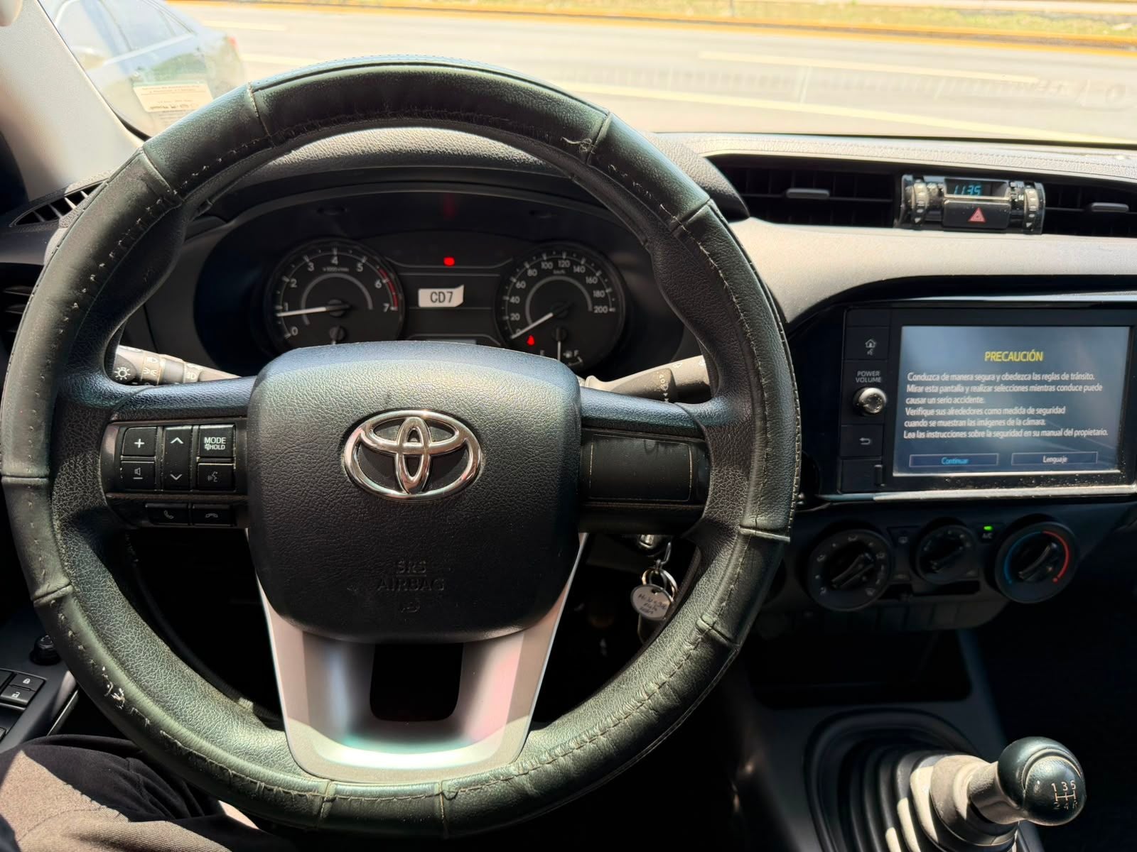 2024 Toyota Hilux 2.7 Doble Cabina Sr Mt