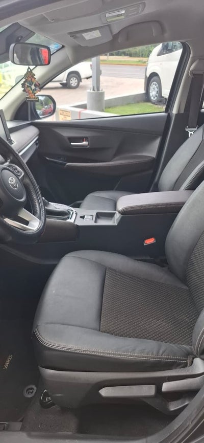 2023 Toyota Yaris 1.5 S Hi Sedan At