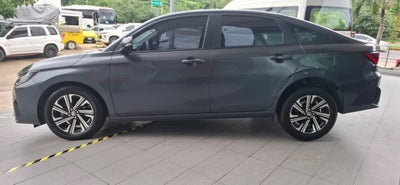 2023 Toyota Yaris 1.5 S Hi Sedan At