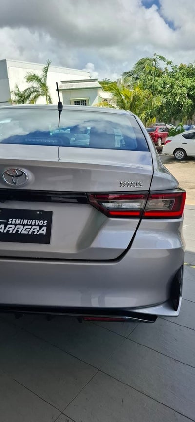 2025 Toyota Yaris 1.5 S Hi Sedan At