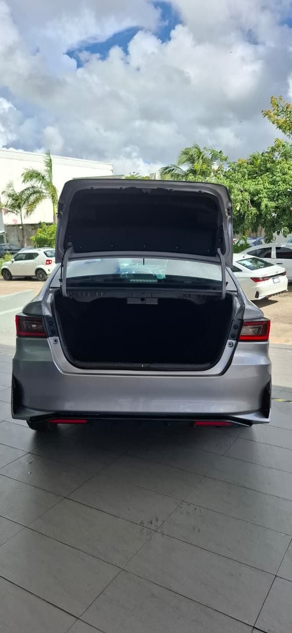 2025 Toyota Yaris 1.5 S Hi Sedan At