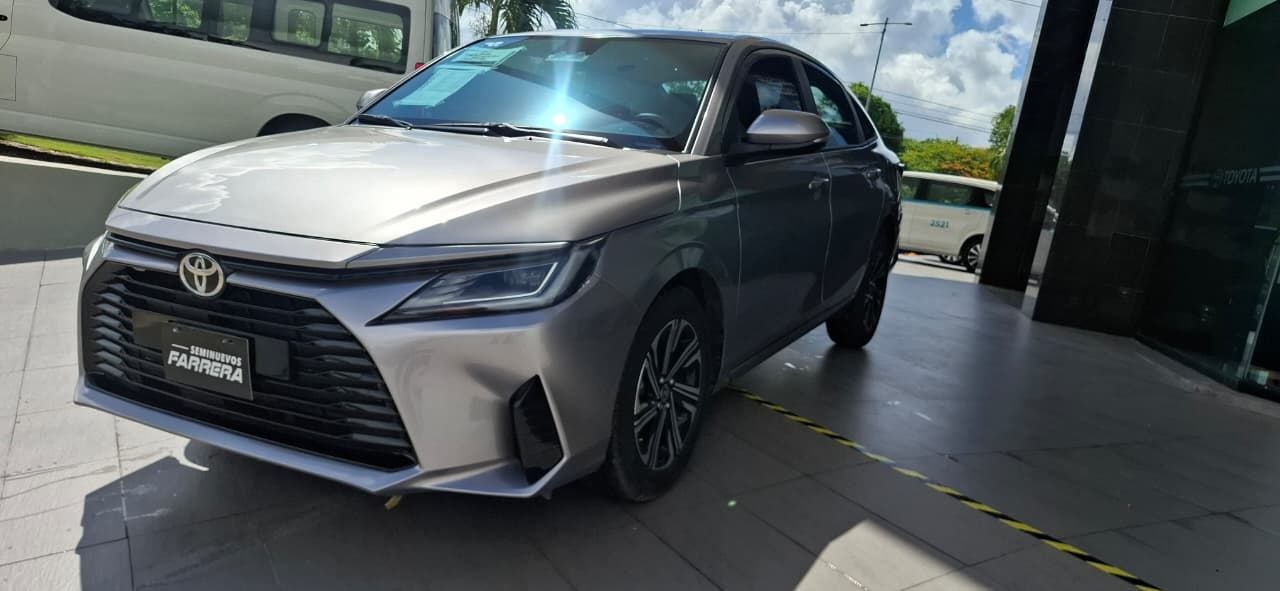 2025 Toyota Yaris 1.5 S Hi Sedan At