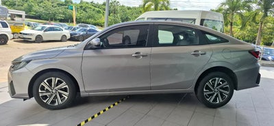 2025 Toyota Yaris 1.5 S Hi Sedan At