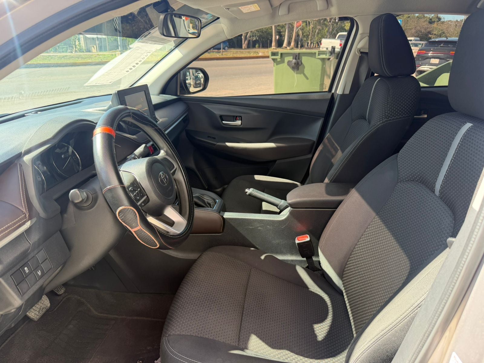 2023 Toyota Yaris 1.5 S Sedan At