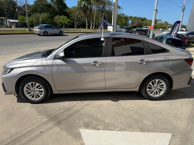 2023 Toyota Yaris 1.5 S Sedan At