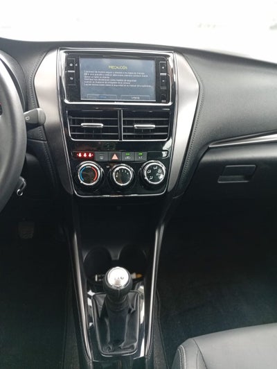 2025 Toyota Yaris 1.5 S Hb At