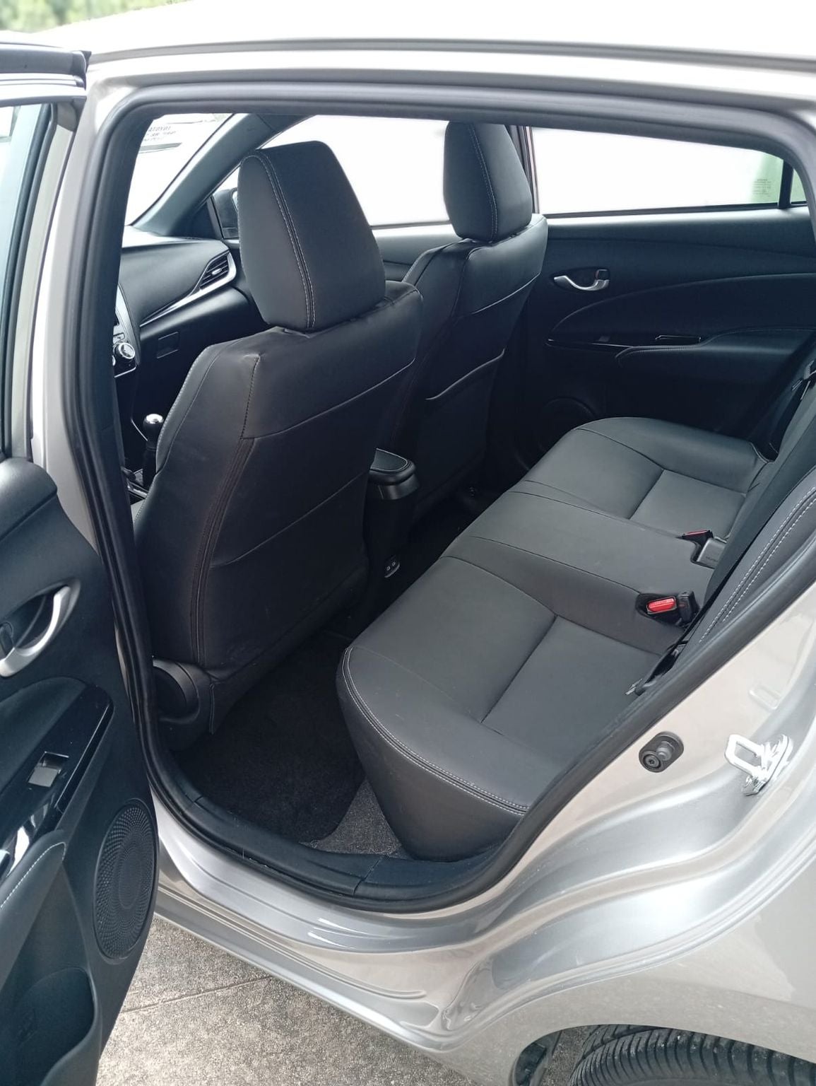 2025 Toyota Yaris 1.5 S Hb At