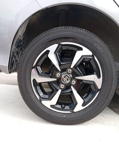 2025 Toyota Yaris 1.5 S Hb At