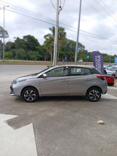 2025 Toyota Yaris 1.5 S Hb At