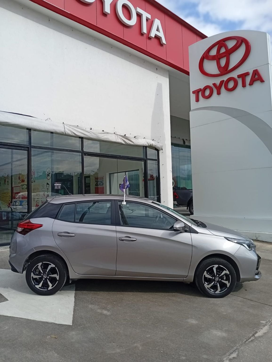 2025 Toyota Yaris 1.5 S Hb At